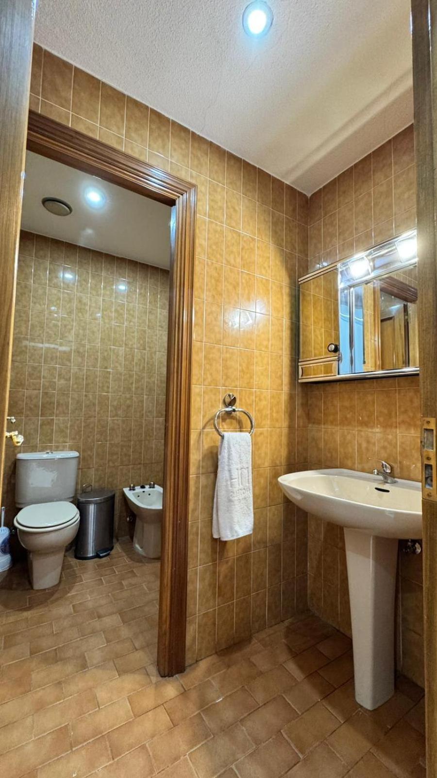 Hostel Puerta Del Angel Madrid Exteriör bild